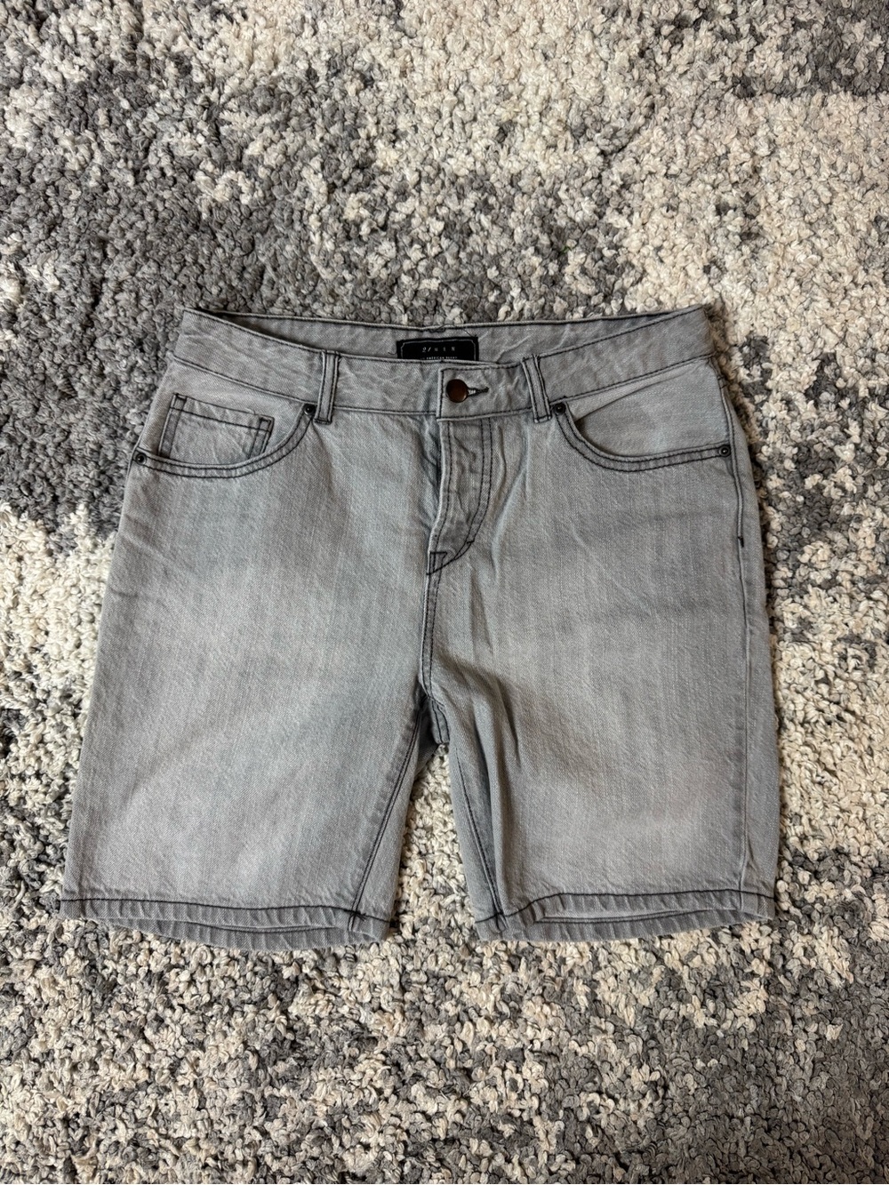 Forever 21Men, Men's Gray Denim Jean Shorts with 7” Inseam, Waist; 32